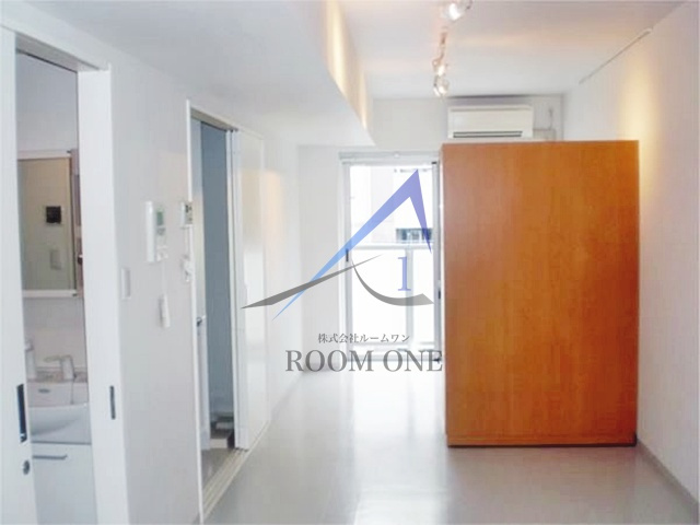 ＬｕｍｉｎｏｕｓＨＩＹＯＳＨＩの居間・リビング|洋室のお部屋です。