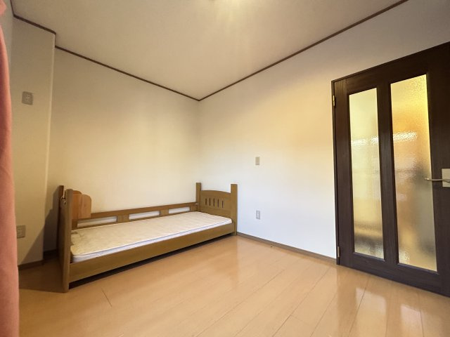 春日部市小渕の賃貸マンションの洋室