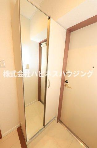 サムソンコートの玄関