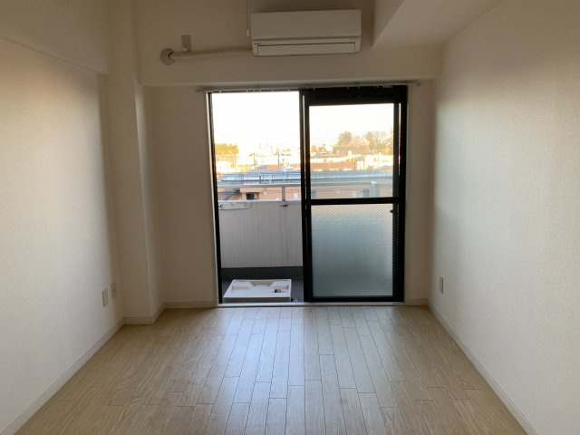 メゾンド武蔵野の居間・リビング