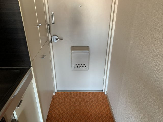 メゾンド武蔵野の玄関