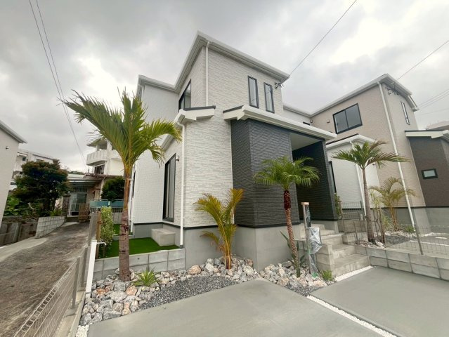 ハートフルタウン与那原町与那原　全2棟　B号棟の外観