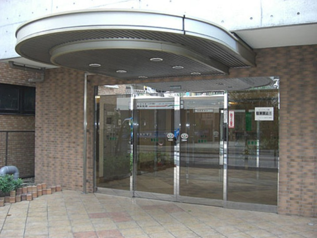 【エントランス】 | ネバーランド上野松が谷