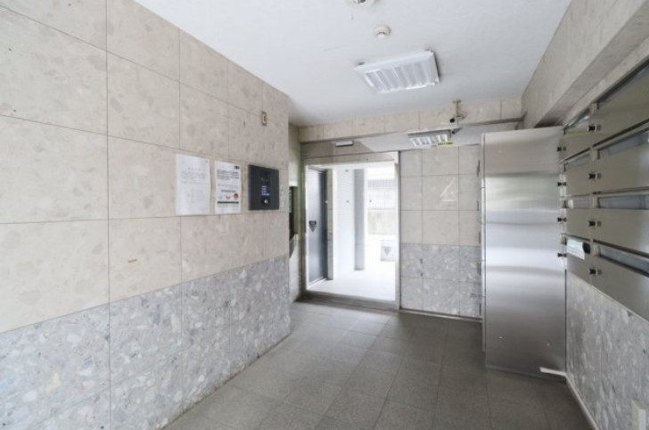 ルーブル野方のロビー