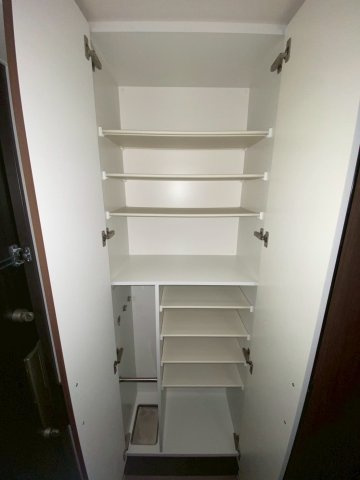 MJC神戸ハーバーウエストの収納