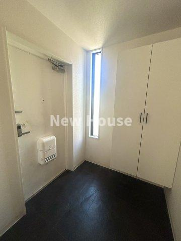 パレータカラの玄関