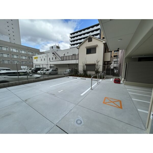 Parc　de　Vert　Esakaの駐車場