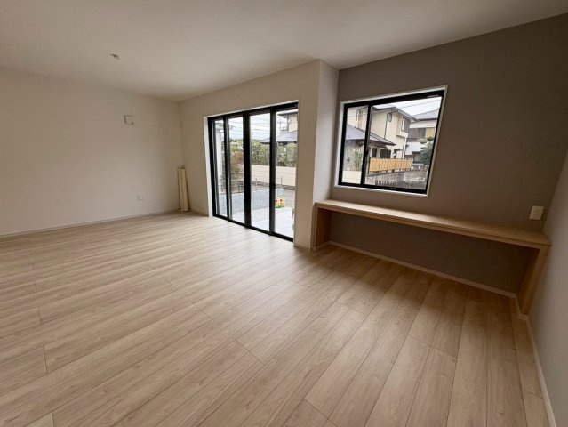 鶴ヶ島市五味ヶ谷　新築分譲　東武東上線『鶴ヶ島駅』徒歩13分　【杉下小学区】の居間・リビング