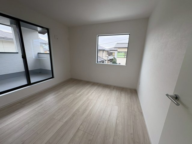 鶴ヶ島市五味ヶ谷　新築分譲　東武東上線『鶴ヶ島駅』徒歩13分　【杉下小学区】の洋室