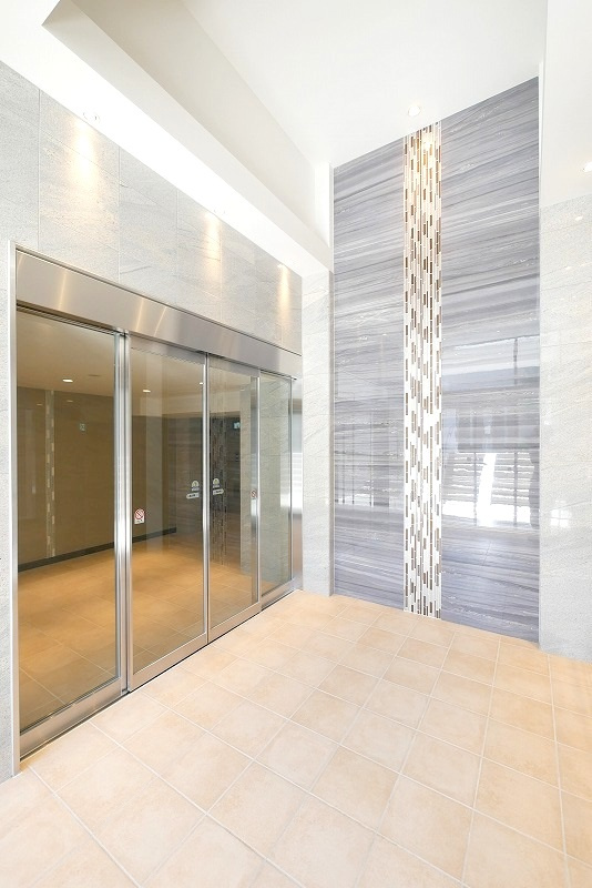 PREMIUM CUBE 新宿中井の外観