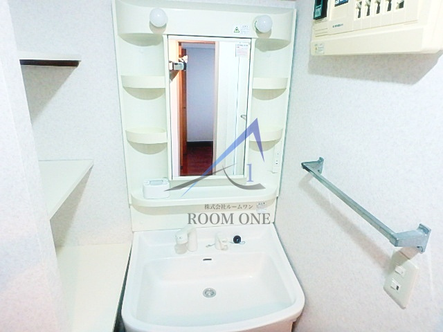 コンフォリア赤羽岩淵の洗面所|洗面台です。