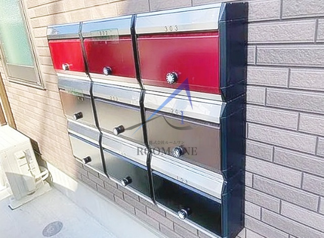 ブリックハウス千住のその他共用部分|集合ポストです。