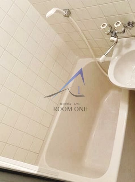 マリオン鶯谷の浴室|お風呂です。