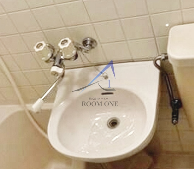 マリオン鶯谷の洗面所|洗面台です。