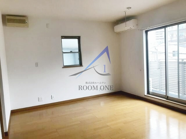 グランヴィラージュの居間・リビング|洋室のお部屋です。