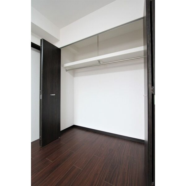 ORSUS新大阪(旧プレジオ新大阪ROUGE)の収納