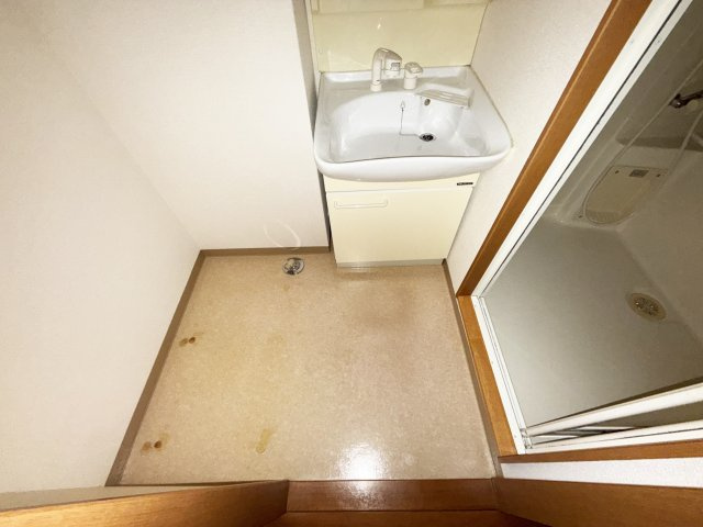 COCO北本町の独立洗面台