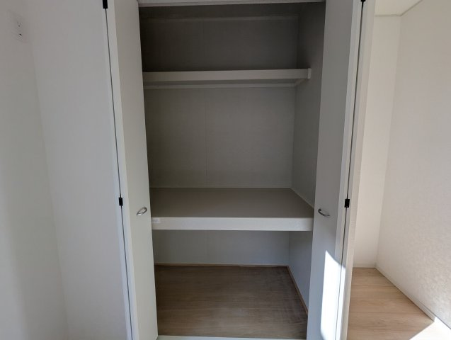 茨城町長岡第４の収納|和室にもしっかりとした収納があり、すっきりお部屋をお使いいただけます。（同施工物件写真）