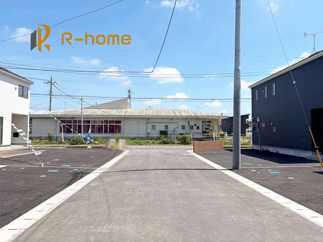 常陸大宮市姥賀町第3　新築戸建て　6号棟の前面道路含む現地写真|堂々！建物完成♪実際のお部屋をご見学可能です♪
ご見学が一番の資料！お気軽にお問い合わせ下さい♪