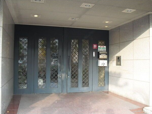 ブリリアンマンションのエントランス