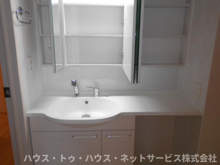 アゼリア松戸の洗面所