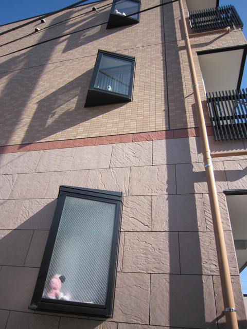 船橋市前原西１丁目の賃貸マンションのエントランス