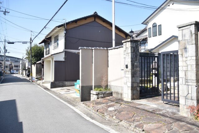 吉田神社近く 学者が愛した庭屋一如の平家の周辺|吉田神社、京都大学の近くです