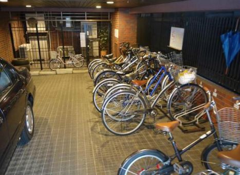ロイヤルハイツ新宿御苑のその他共用部分|駐輪場