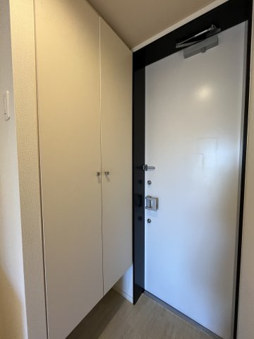 【玄関】 | ジュヌセードルＢ | フラットで使いやすい玄関♪