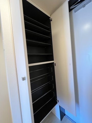 【収納】 | ジュヌセードルＢ | 大きめのシューズボックス完備で収納豊富です。