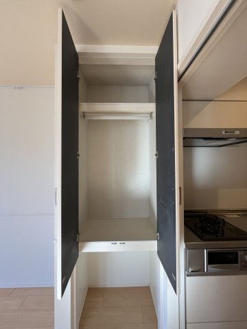 【収納】 | ジュヌセードルＢ | ペットスペース付収納も完備！