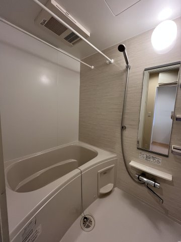 【浴室】 | ジュヌセードルＢ | 日々の疲れを癒やすバスルーム