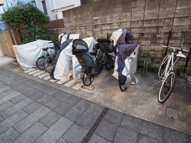 【その他共用部分】 | ジュヌセードルＢ | 駐輪1台まで可能です！