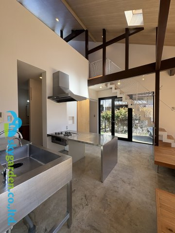 藤沢市片瀬3丁目　一戸建てのキッチン|土間のキッチン