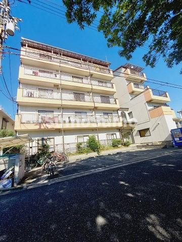 平井マンションの外観