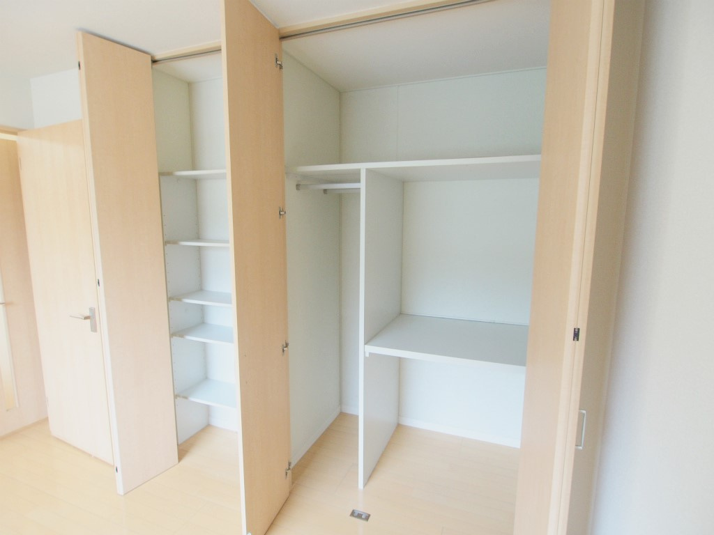 シェソワＳＡＴＳＵＮＯ　　D棟の収納