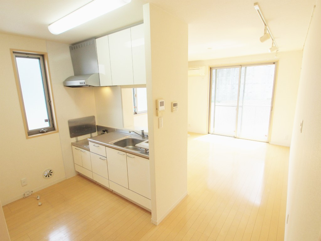 シェソワＳＡＴＳＵＮＯ　　D棟の居間・リビング