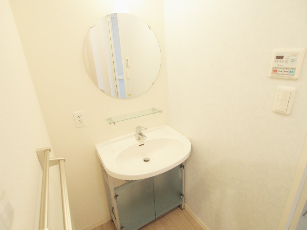 シェソワＳＡＴＳＵＮＯ　　D棟の洗面所