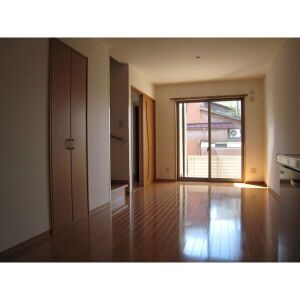 APT遠場の居間・リビング