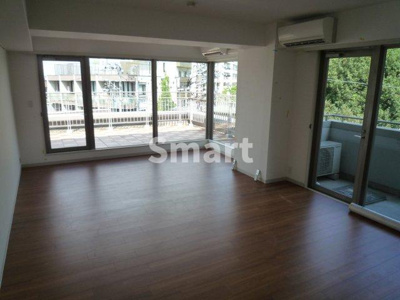 【居間・リビング】 | パークサイドテラス