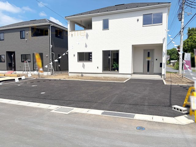 常陸大宮市姥賀町第3　新築戸建て　8号棟の駐車場|カースペースは2台お停めいただけます♪