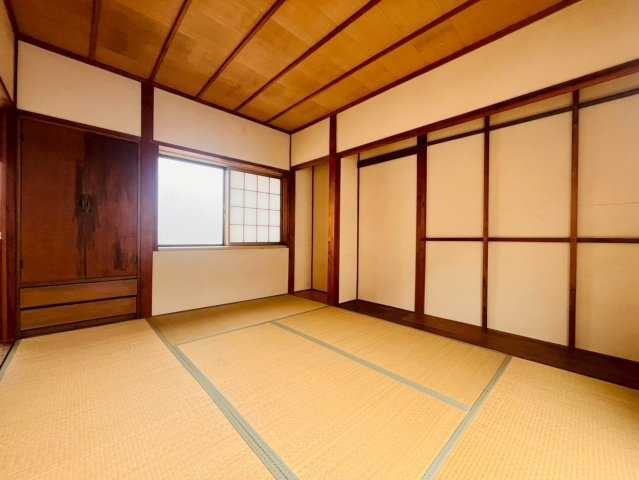塩屋町9丁目貸家の寝室