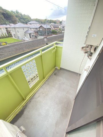 【バルコニー】
