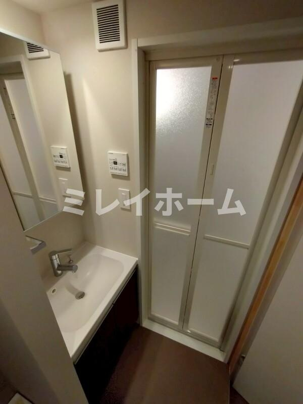 アグレイシスムサシコヤマの独立洗面台