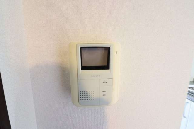 【セキュリティ】 | ラ・フォーレ東野田 | モニター付きインターホンです