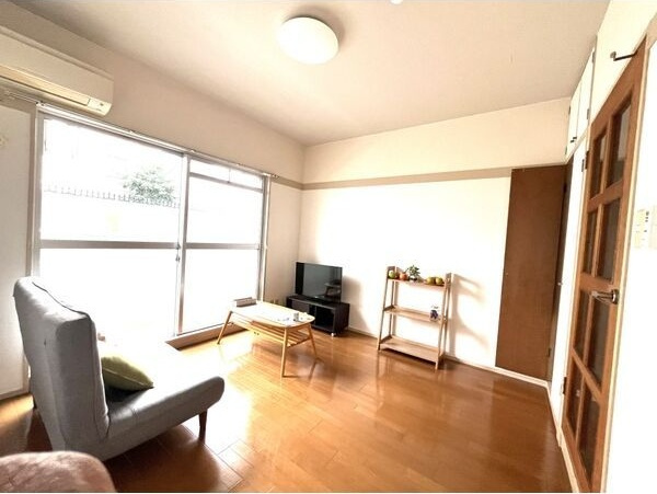 PROXY SQUARE植田西の居間・リビング