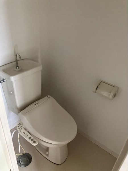 PROXY SQUARE植田西のトイレ