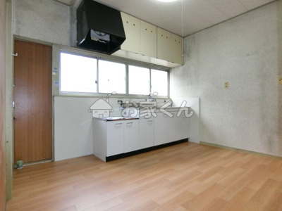 【居間・リビング】 | 星陵台1丁目2-21貸家