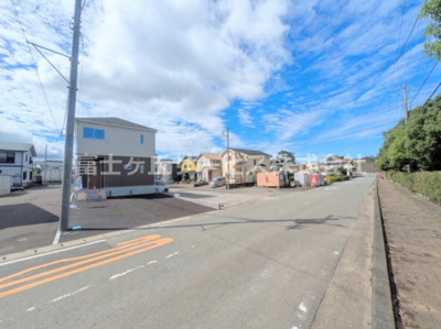 【前面道路含む現地写真】 | 田方郡函南町柏谷 2期 新築一戸建て 3号棟 | 前面道路含む現地写真です