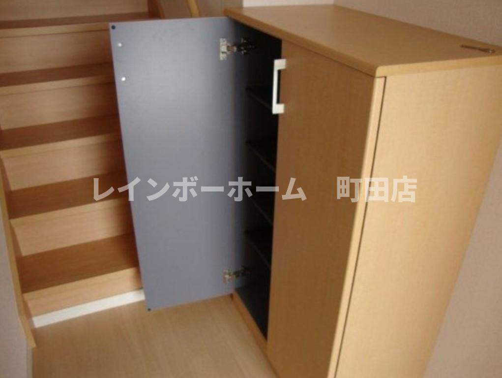 ウイングコートの収納|同施工会社参考写真